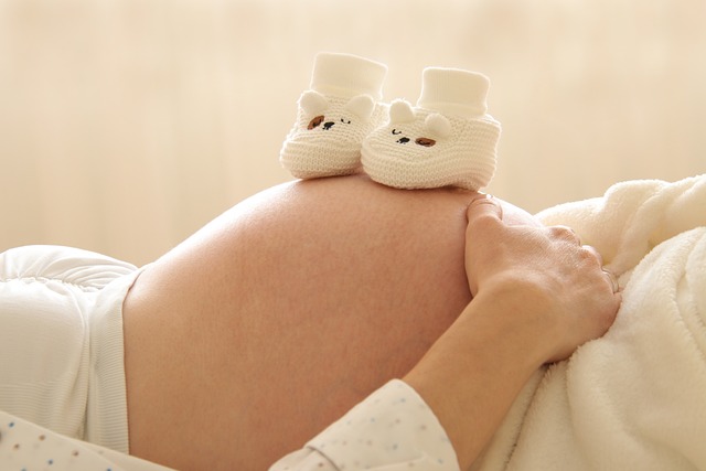 Pregnant 6189040
